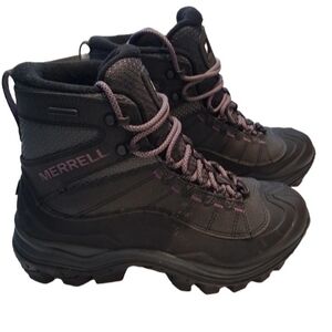 Merrell Women's Black and Purple Lace-Up Hiking Boots New Without Tags Size 6